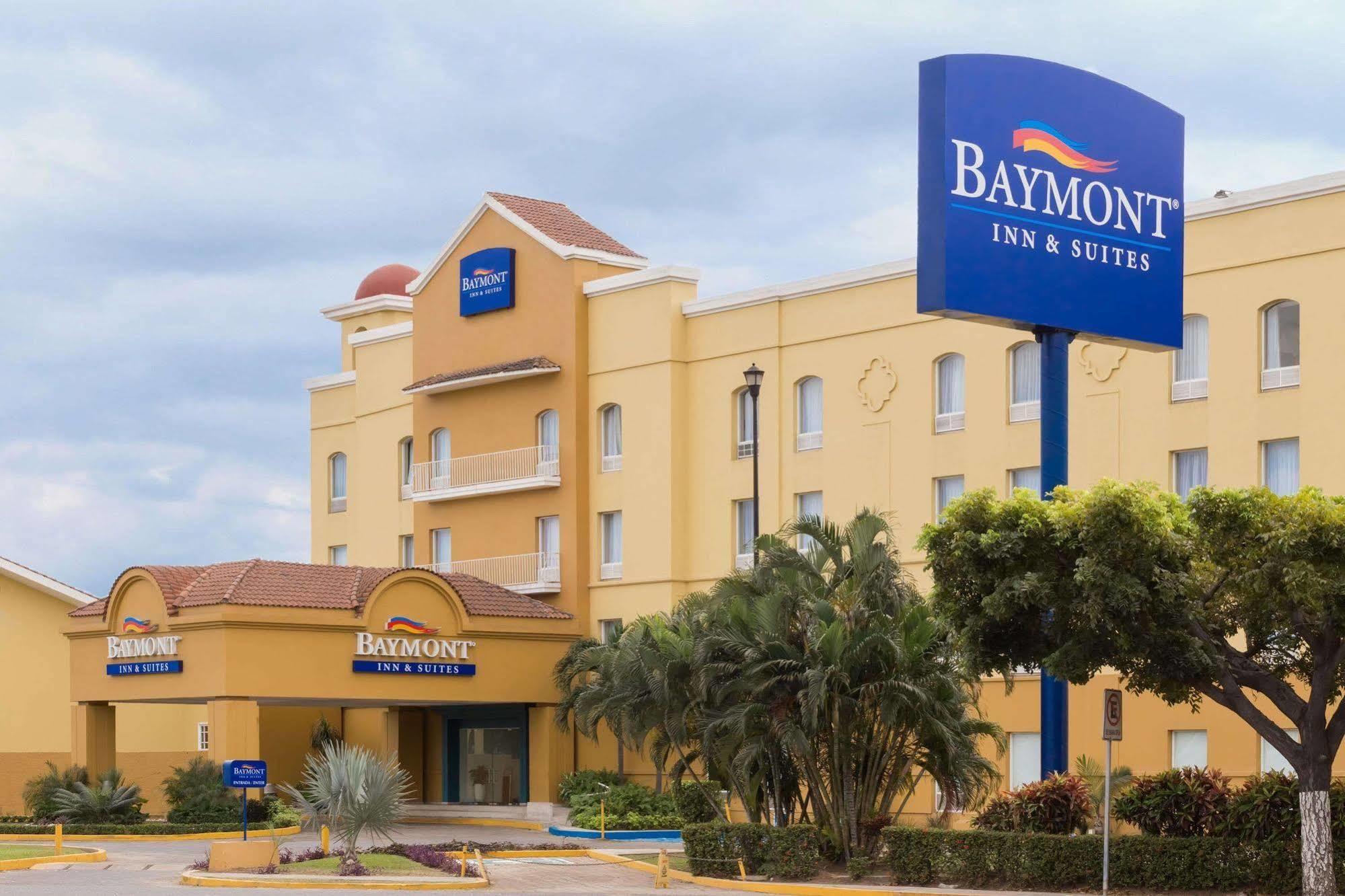 Baymont By Wyndham Lazaro Cardenas Hotel Exterior photo