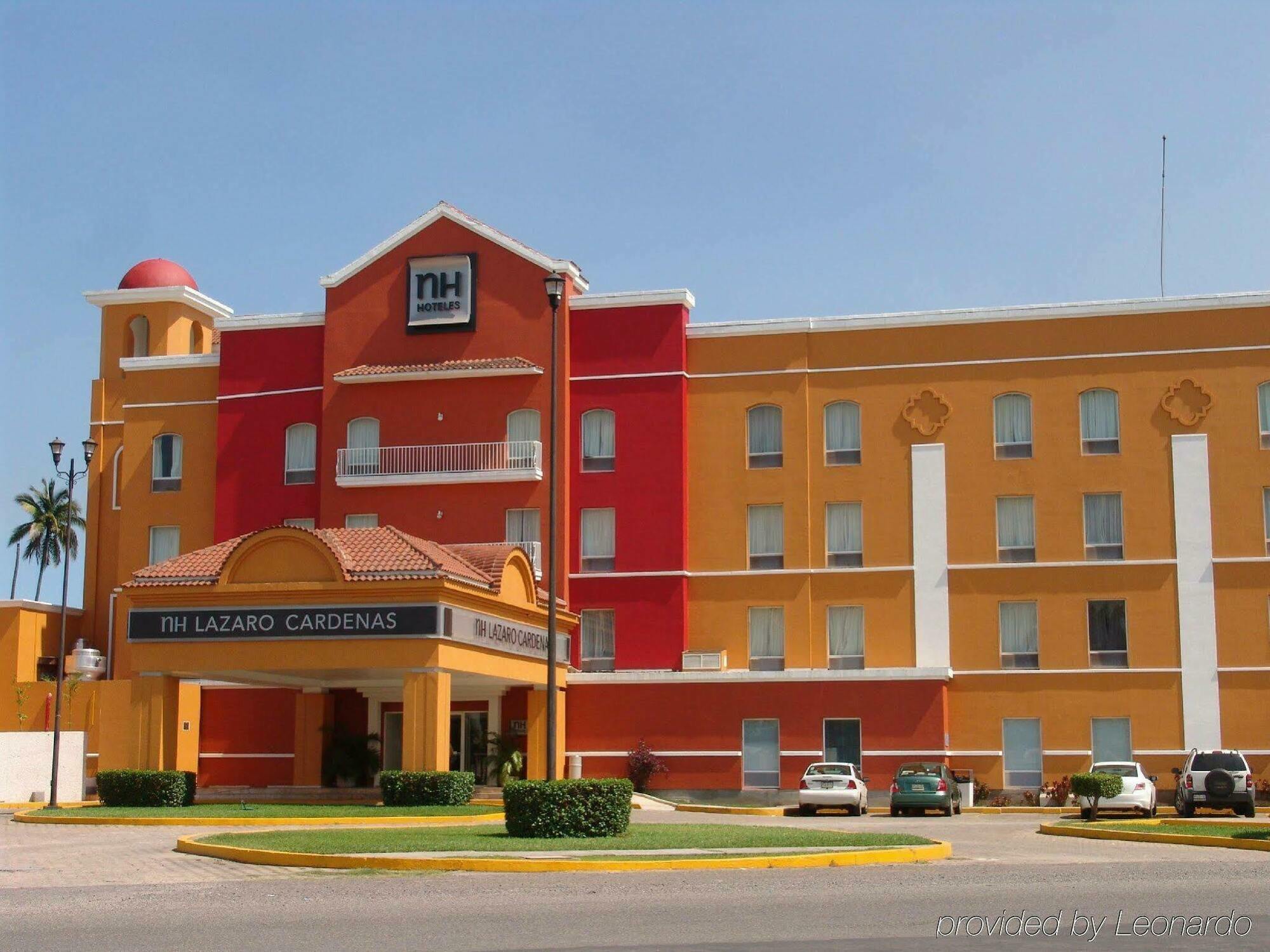 Baymont By Wyndham Lazaro Cardenas Hotel Exterior photo